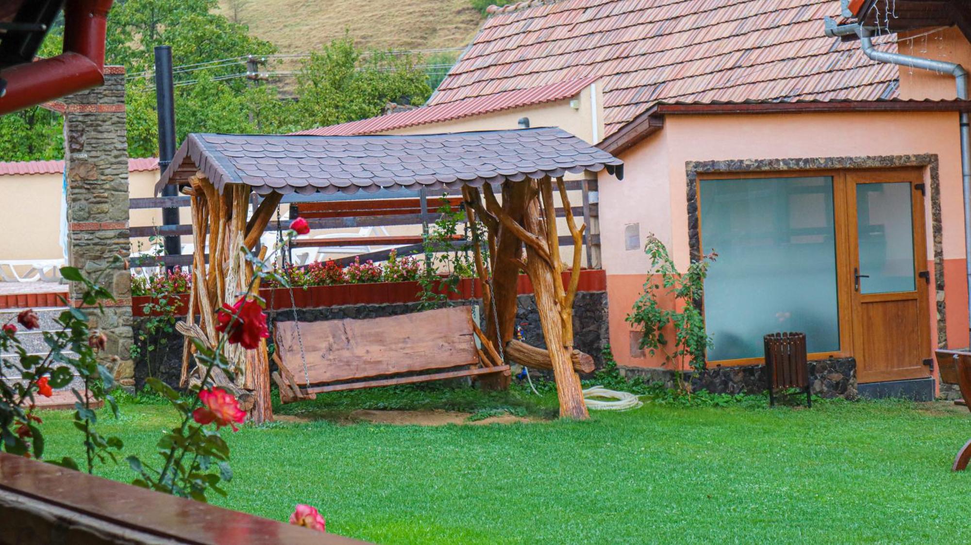 Marginimea Sibiului - Pensiunea Darian & David Orlat Exterior photo