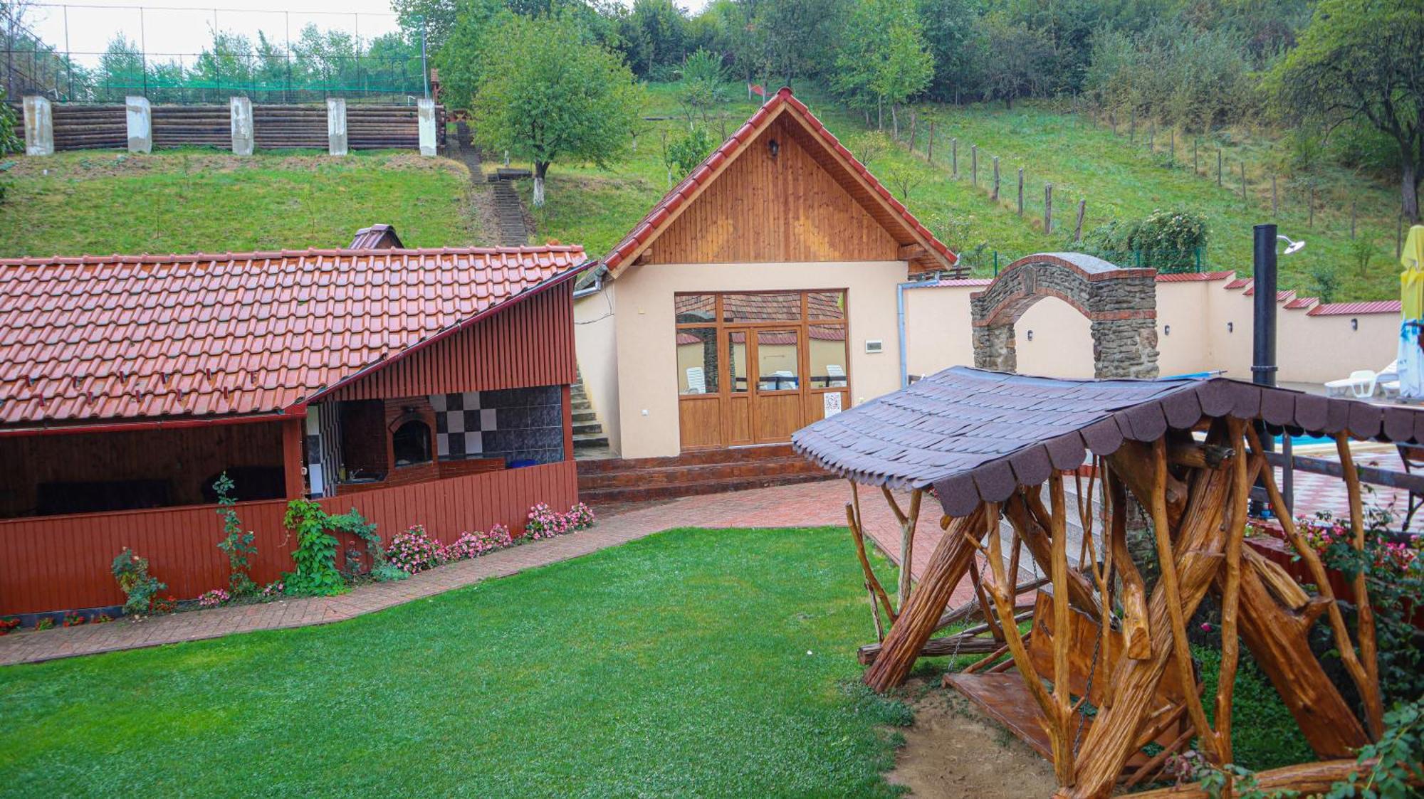 Marginimea Sibiului - Pensiunea Darian & David Orlat Exterior photo